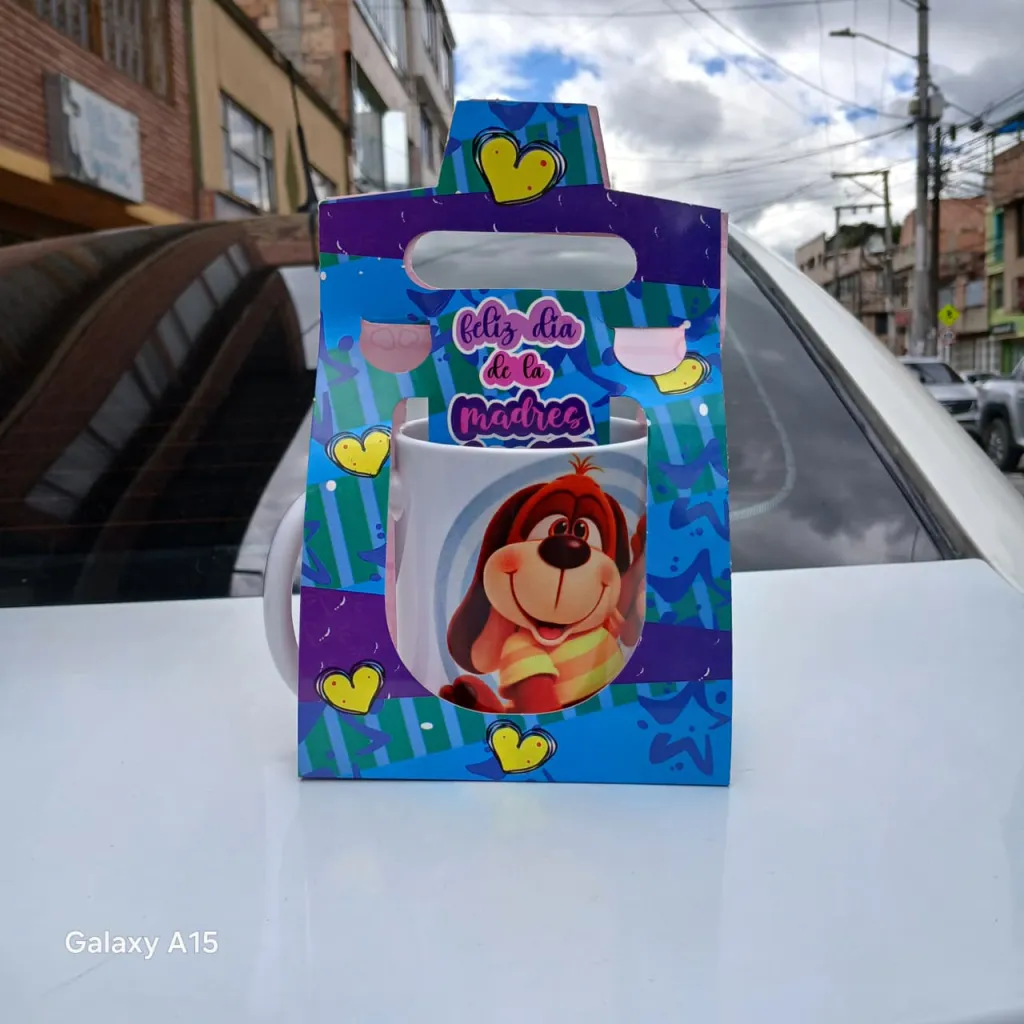 Caja mensaje con mug